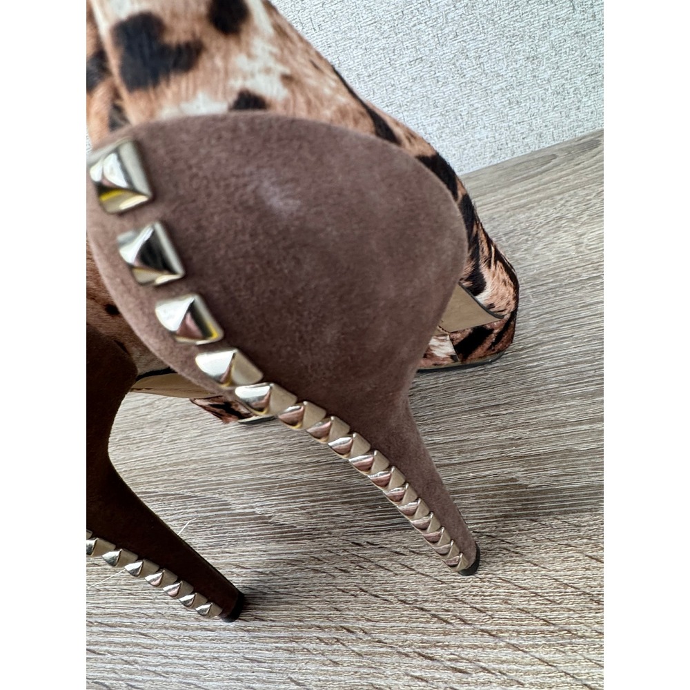 Vince Camuto Deba Leopard Calf Hair Platform Pumps Studded Heel 6.5 M - Picture 7 of 12